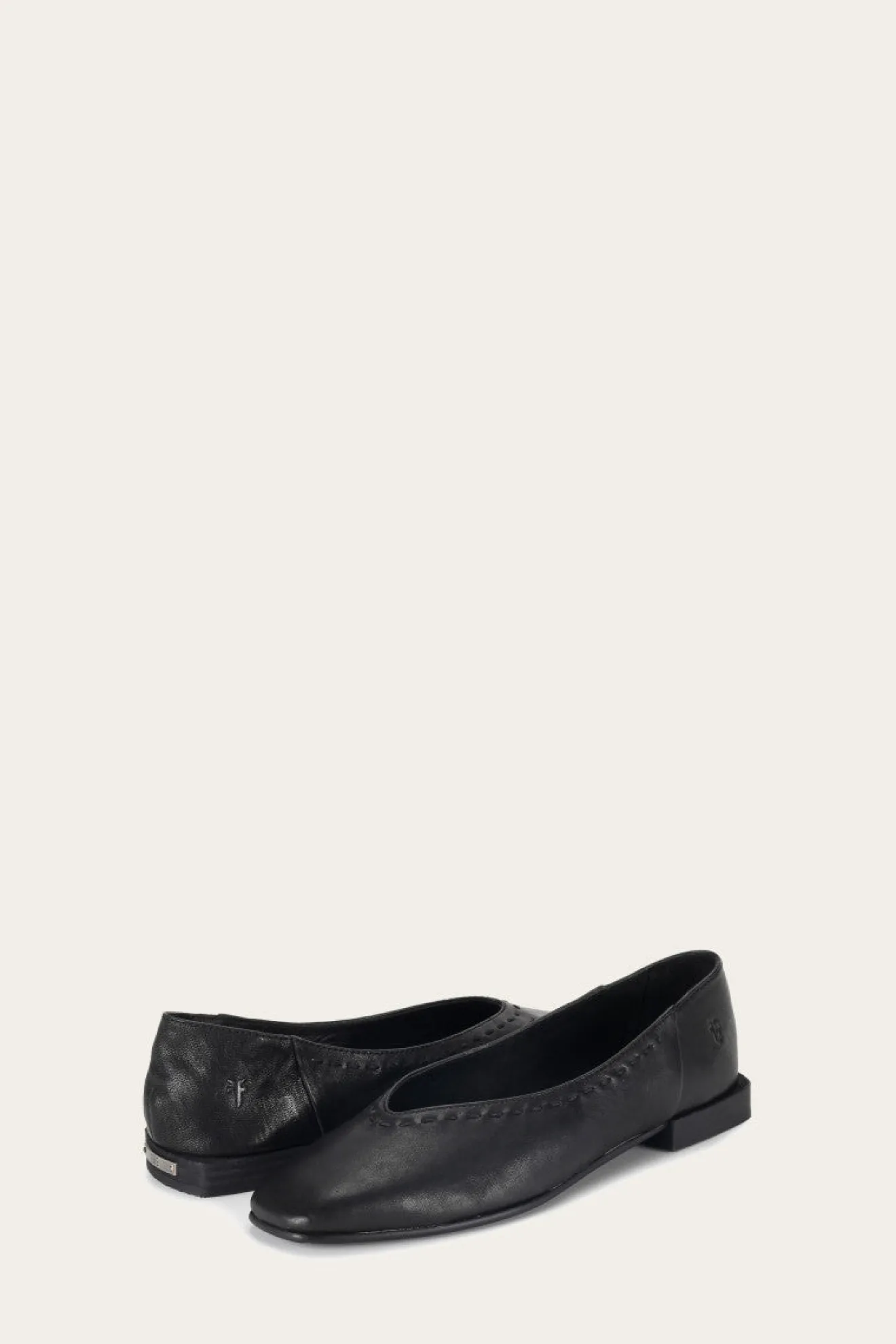 Claire Flat^Frye Online
