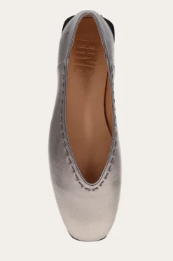 Claire Flat^Frye Online