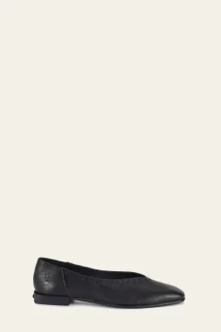 Claire Flat^Frye Online