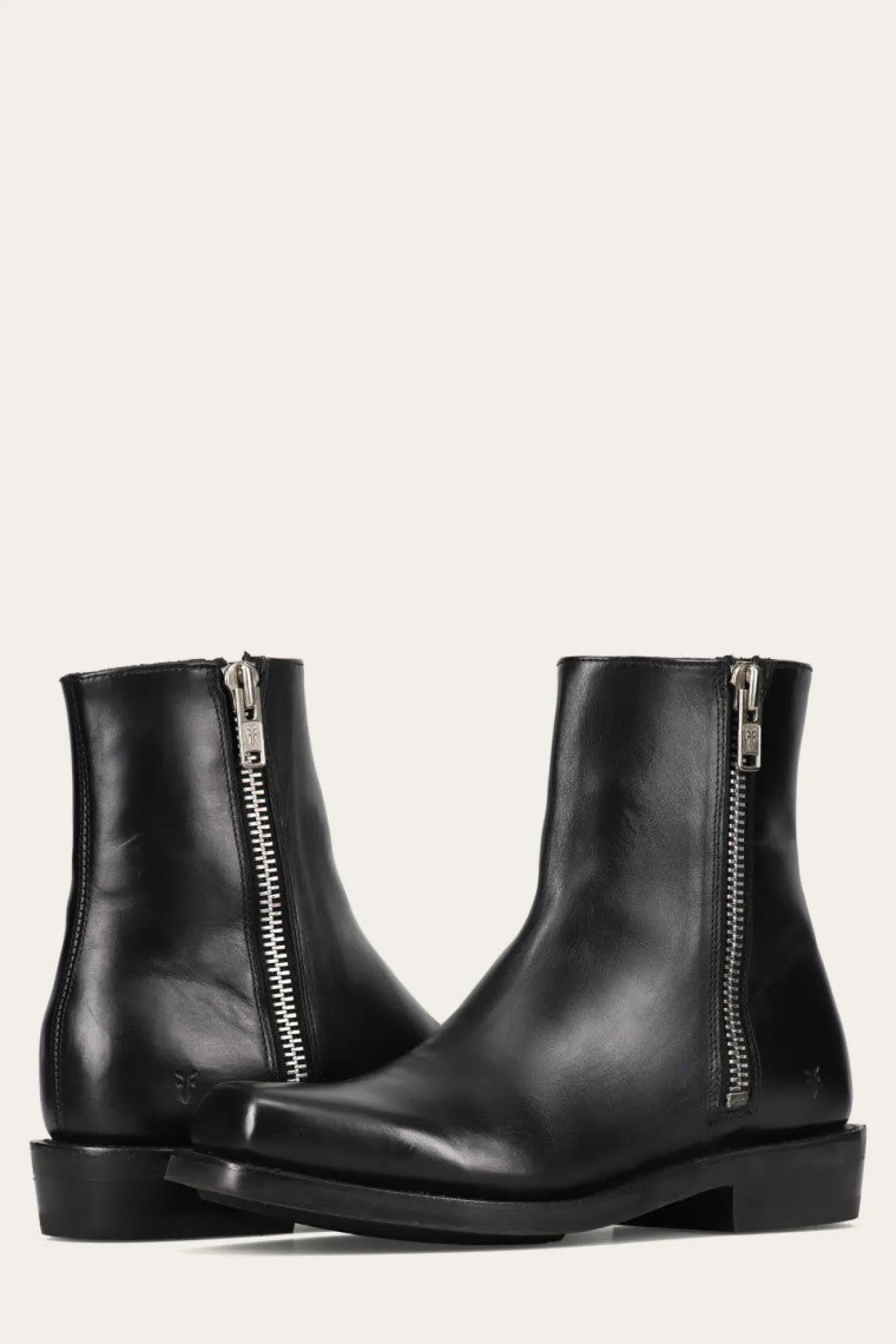Conway Zip^Frye Hot