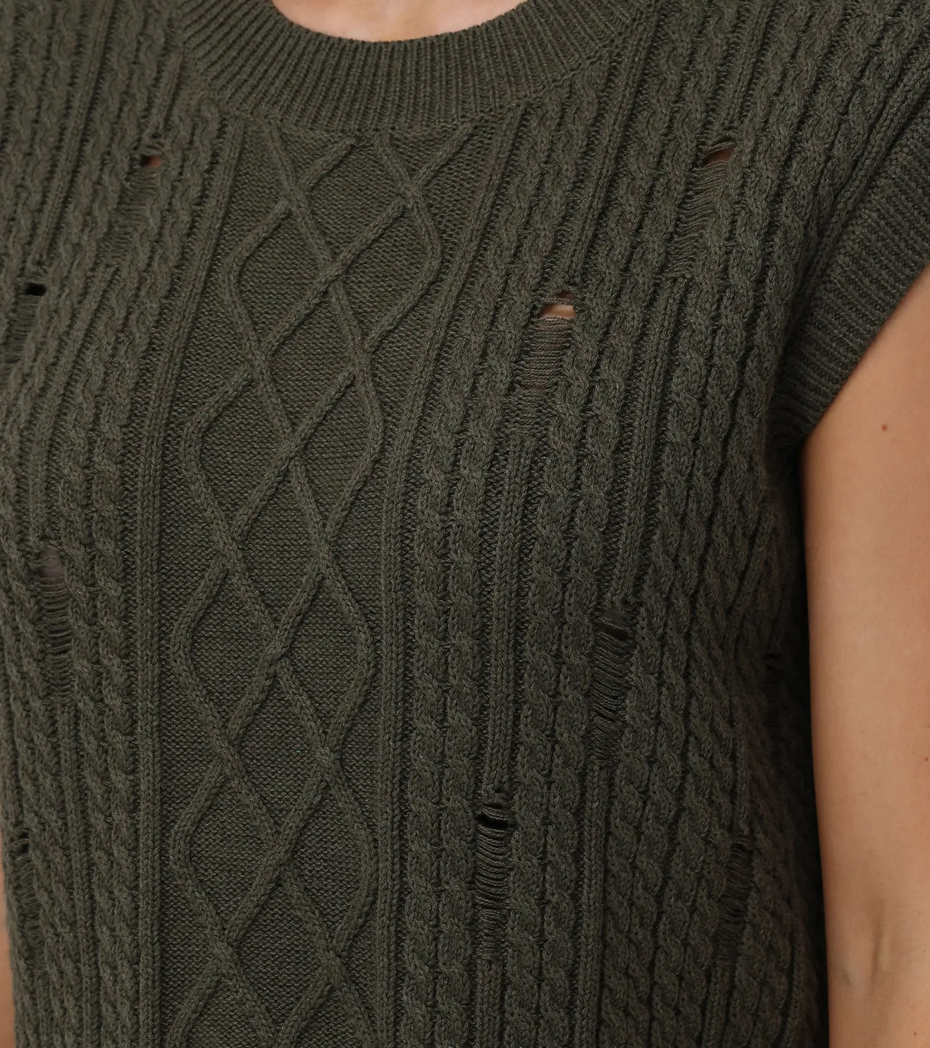 Distressed Cable Sweater Vest^Frye