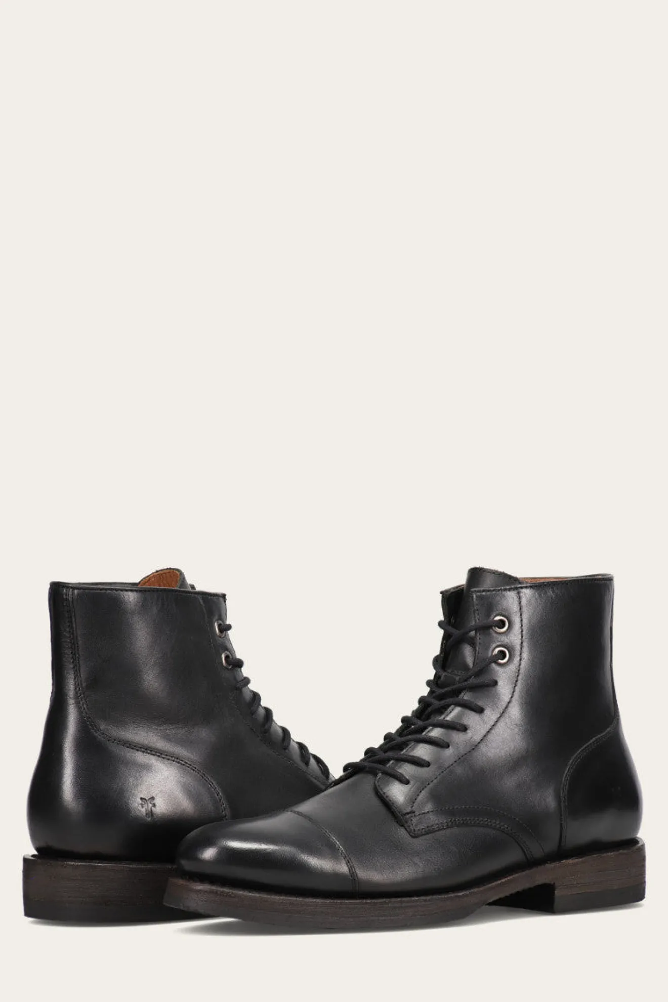 Dylan Lace Up^Frye