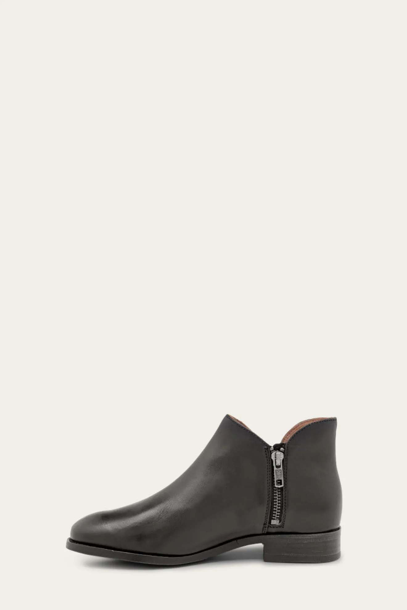 Melissa Shootie^Frye Hot
