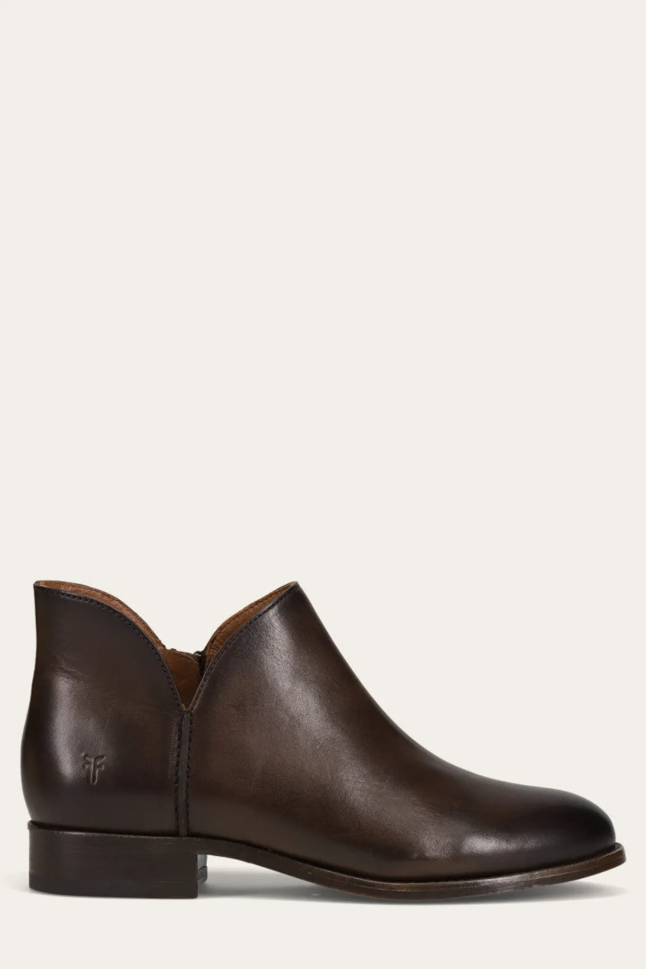 Melissa Shootie^Frye Hot