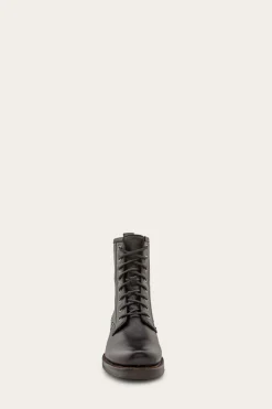 Veronica Combat^Frye Hot